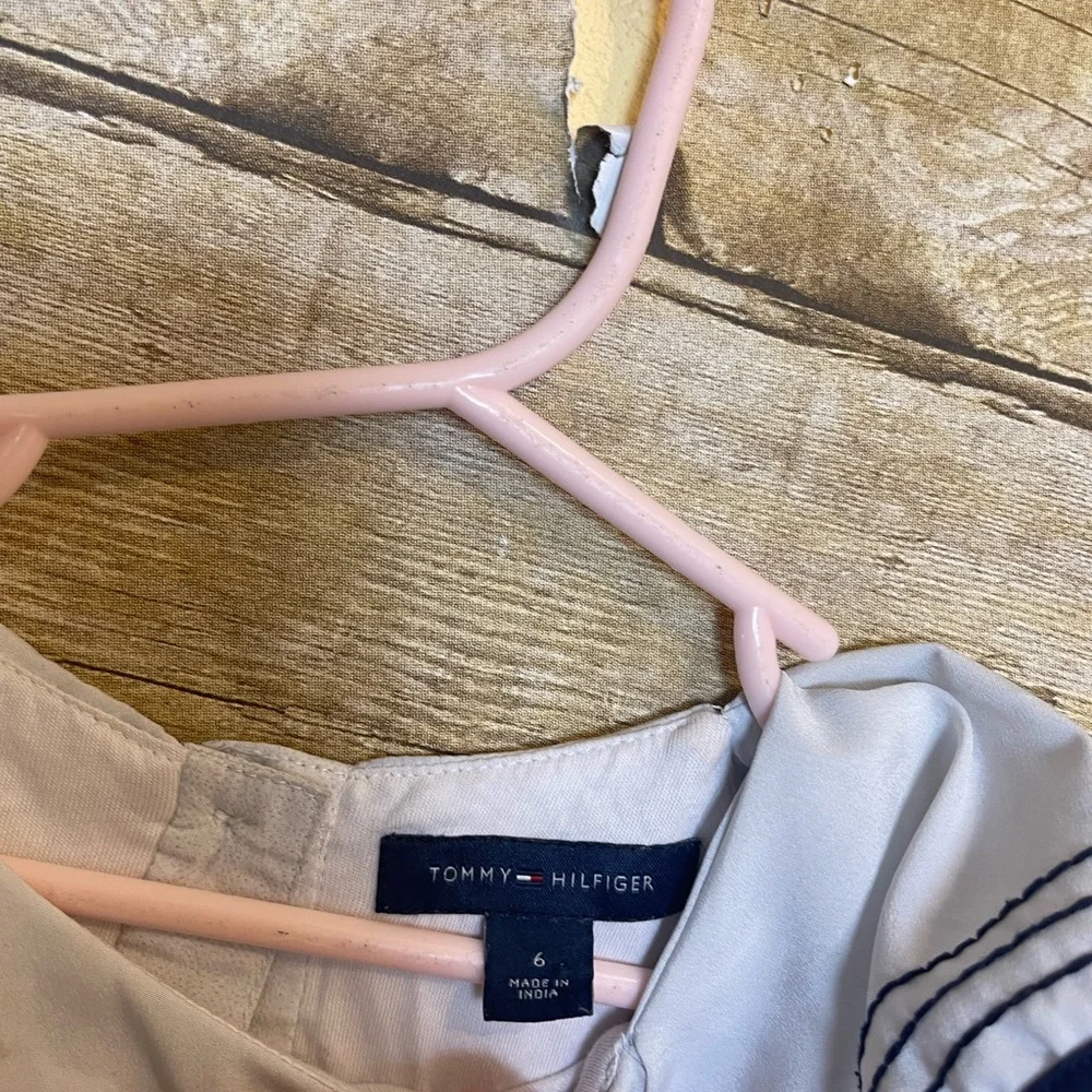 Girls Tommy Hilfiger romper 🛍